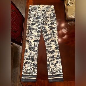 Tory Burch size 23  ivory, blue toile 5-pocket jeans cropped straight leg